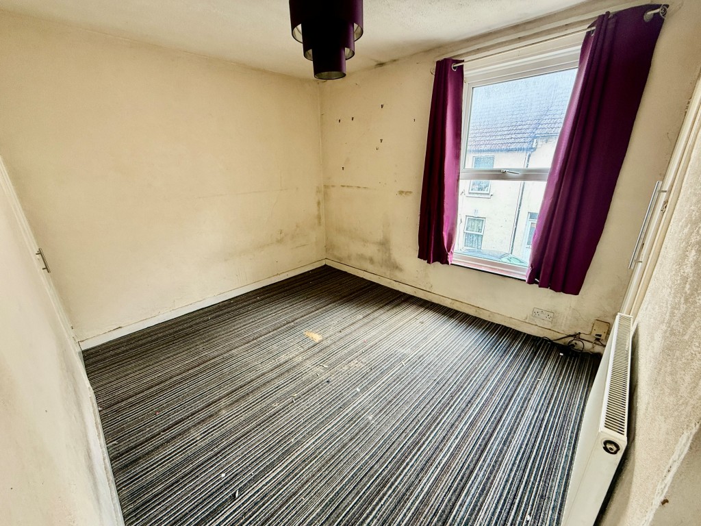 Lot: 155 - MID-TERRACE HOUSE FOR REFURBISHMENT - Bedroom one